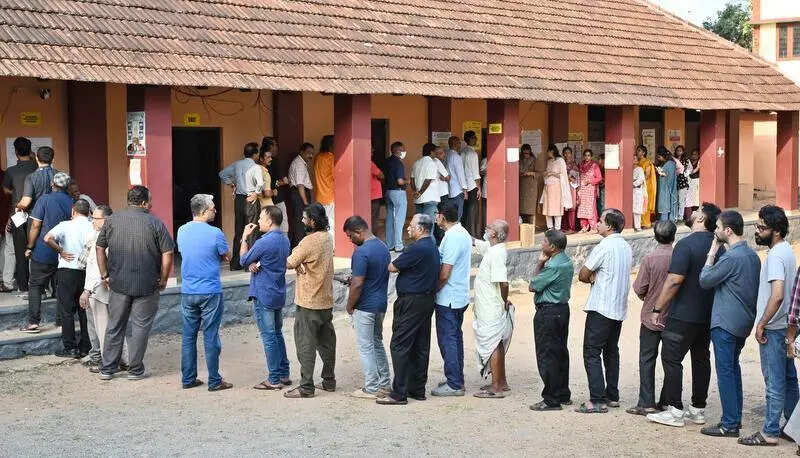 Three-cornered contest leaves all fronts guessing