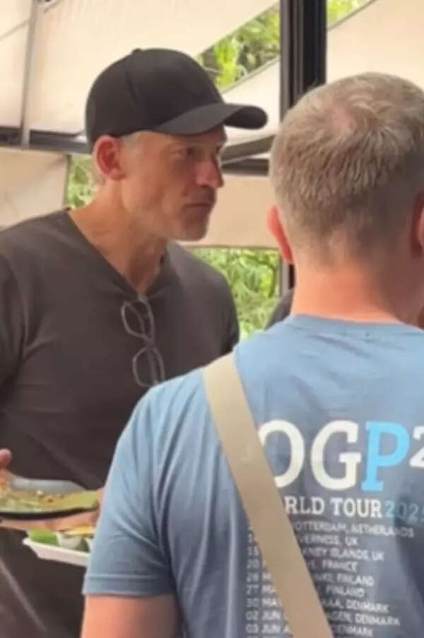 Game of Thrones star Nikolaj Coster-Waldau was recently seen savoring a traditional South Indian dish of idli-vada during his visit to Bengaluru. The actor, famous for his portrayal of Jaime Lannister in the hit series, delighted fans by embracing the local cuisine. Social media was abuzz with light-hearted reactions, with many joking, “The Kingslayer has both hands?” Game of Thrones star Nikolaj Coster-Waldau relishes idli-vada