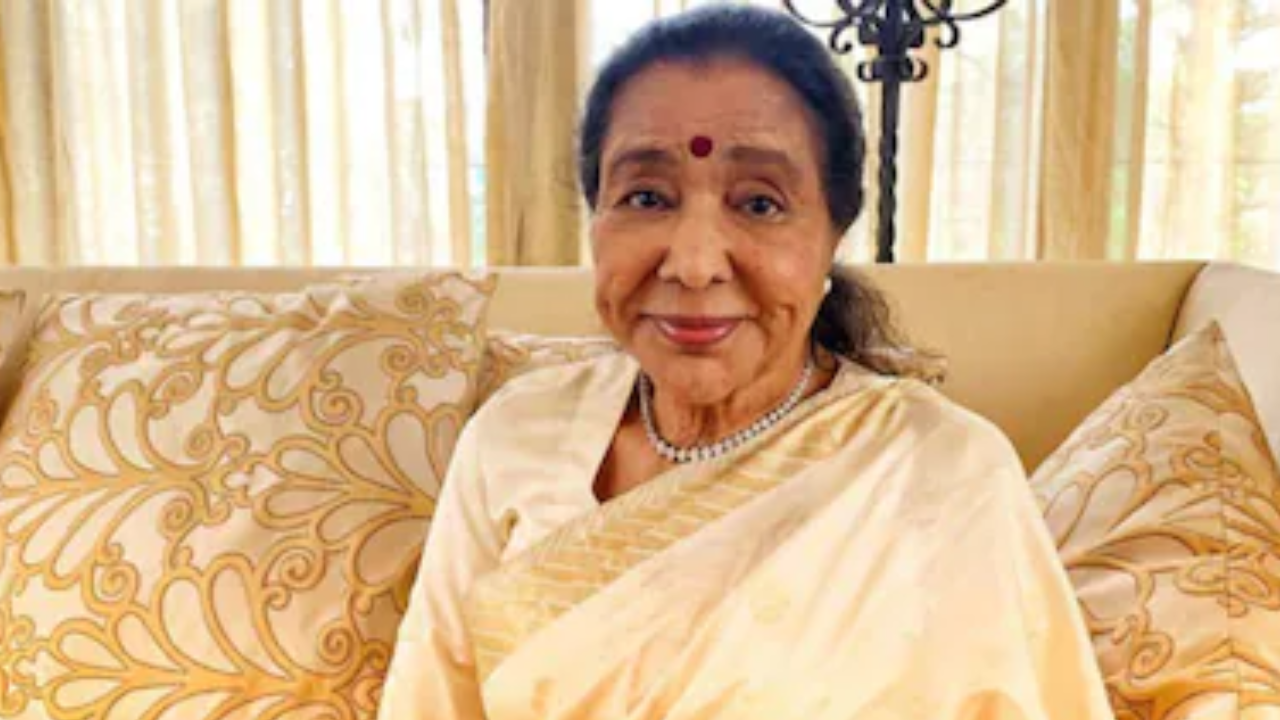 Asha Bhosle's funeral LIVE updates