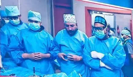 Laser sys to remove cardiac blockages