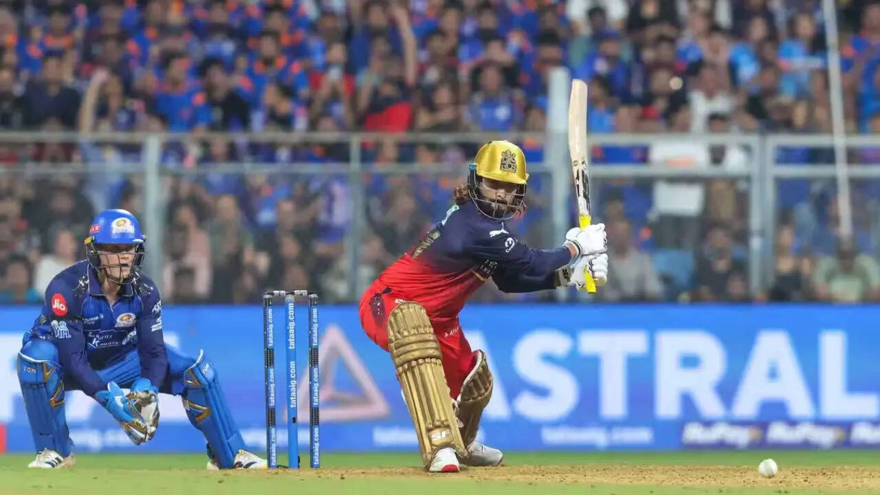 MI vs RCB Live: RCB lose captain Patidar; new batters in the middle