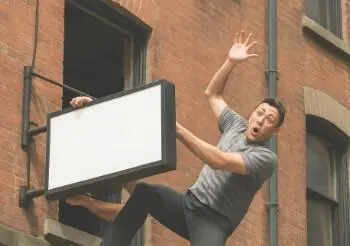 Shopkeeper installing signboard dies after falling from second floor in Gurgaon