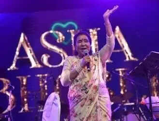 Soaking up Carmen Miranda and Shirley Bassey: How the jazz, Afro-Latin greats groomed Asha Bhosle