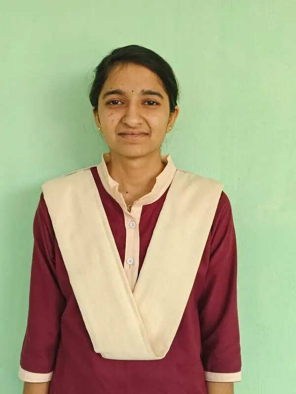Tribal girl scores 991 in Inter exam, dreams to be nuclear physicist