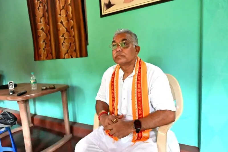 Deleted voters confront Dilip in Kharagpur over ‘anti-nat’l’ jibe