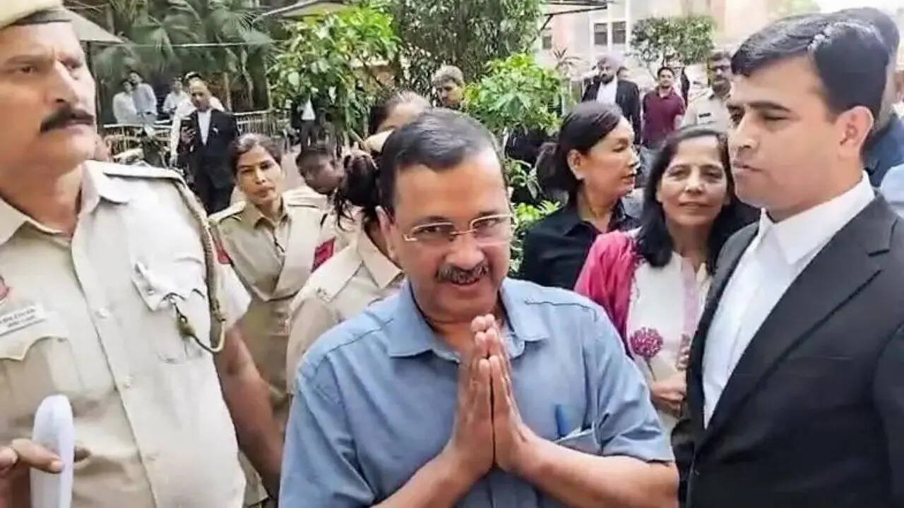 You argued well, can become a lawyer: Delhi high court judge to Arvind Kejriwal