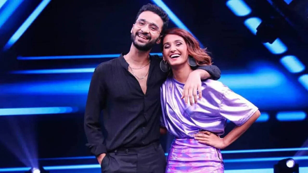 Shakti Mohan reveals she wasn’t comfortable kissing Raghav Juyal