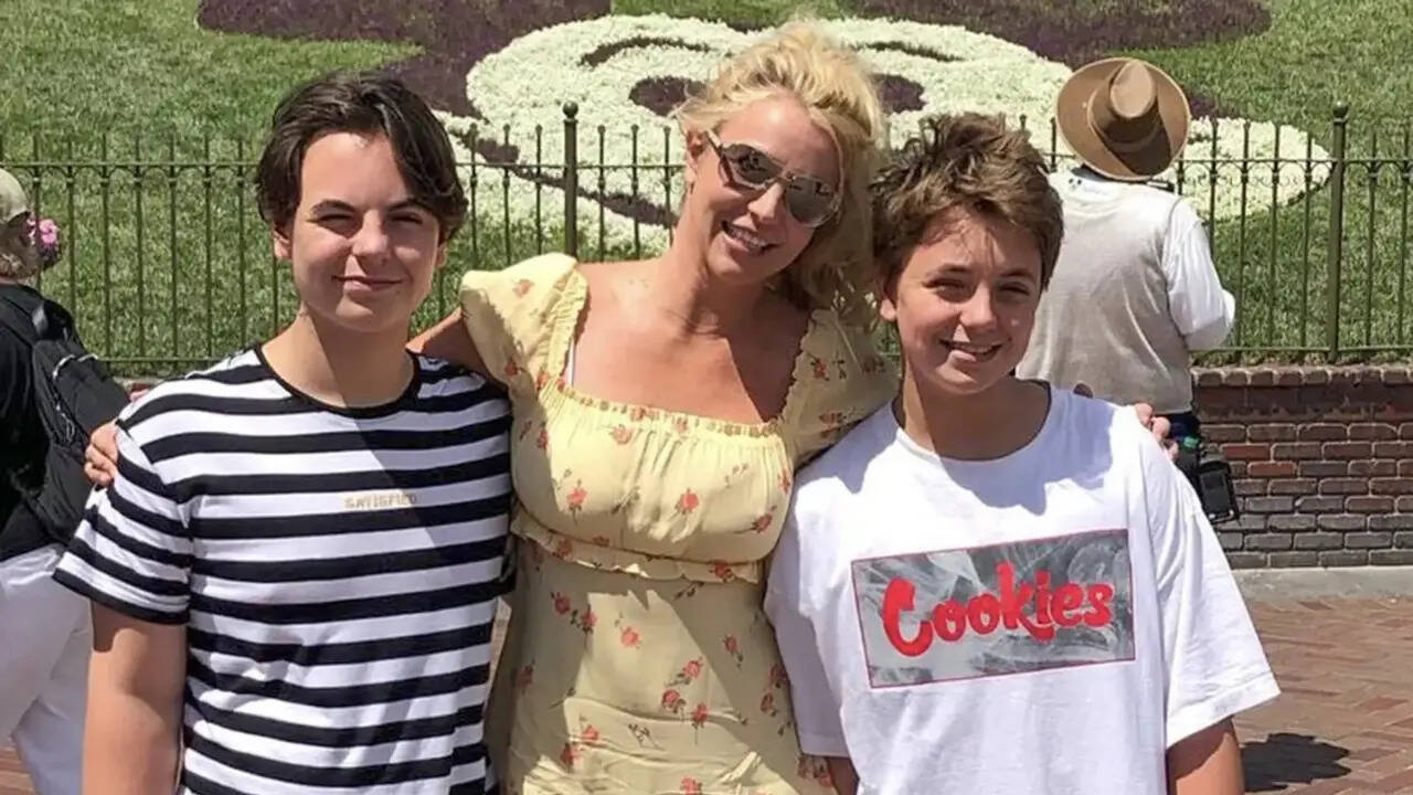 Britney Spears wants to spend time with family