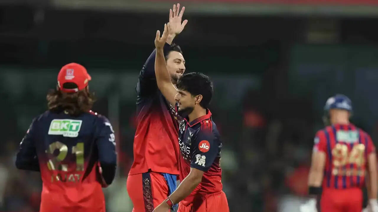 RCB vs LSG Live: Hazlewood scalps Pooran soon after Rishabh Pant retires hurt