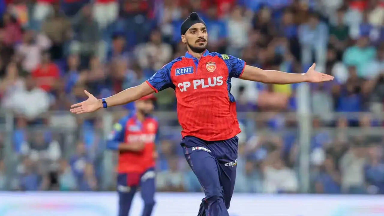 IPL Live: Dhir, de Kock revive Mumbai Indians after Arshdeep’s double strike
