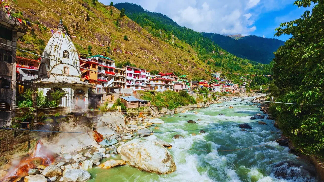 Hot spring in Manikaran
