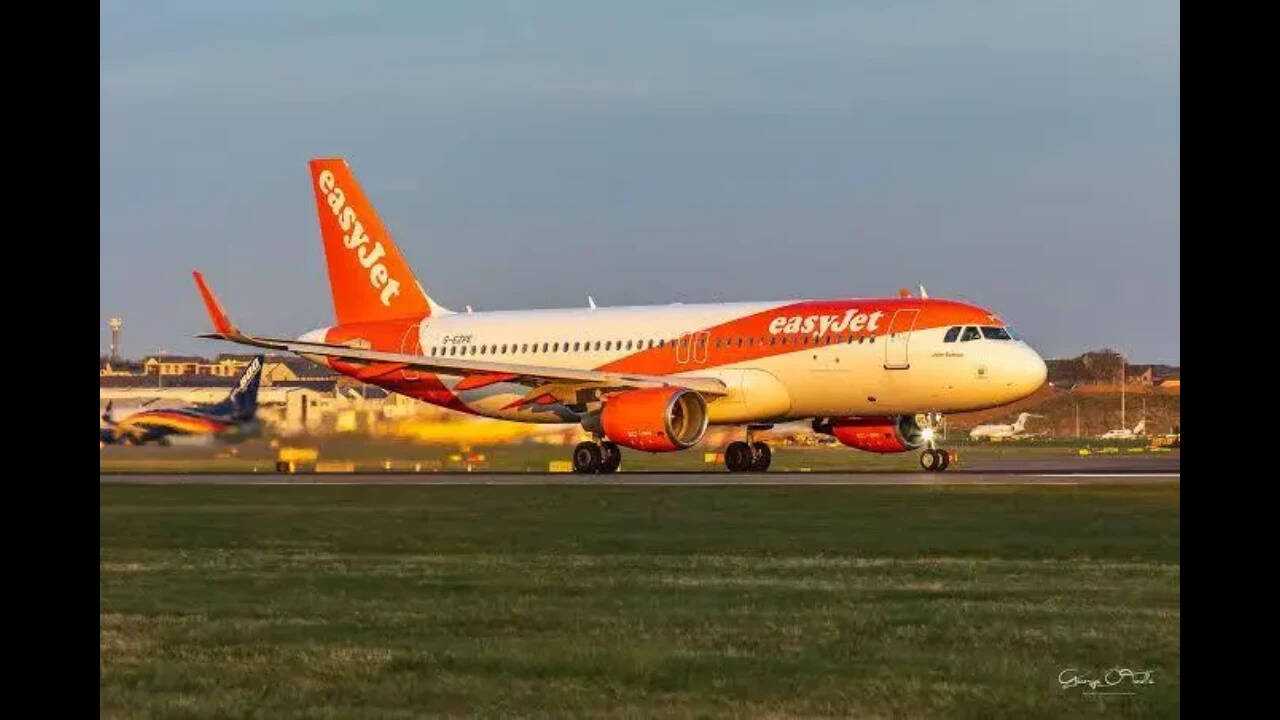 Passengers step off overweight flight: EasyJet trims load; warm weather and short runway blamed