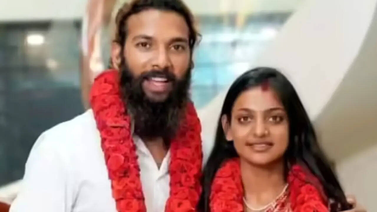 Adult or minor? MP cops reach Kochi as viral Kumbh Mela girl's inter-faith marriage sparks storm