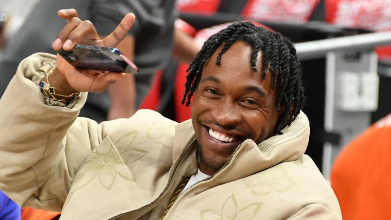 Former Chicago Bears wide receiver Alshon Jeffery booked in jail for insurance fraud