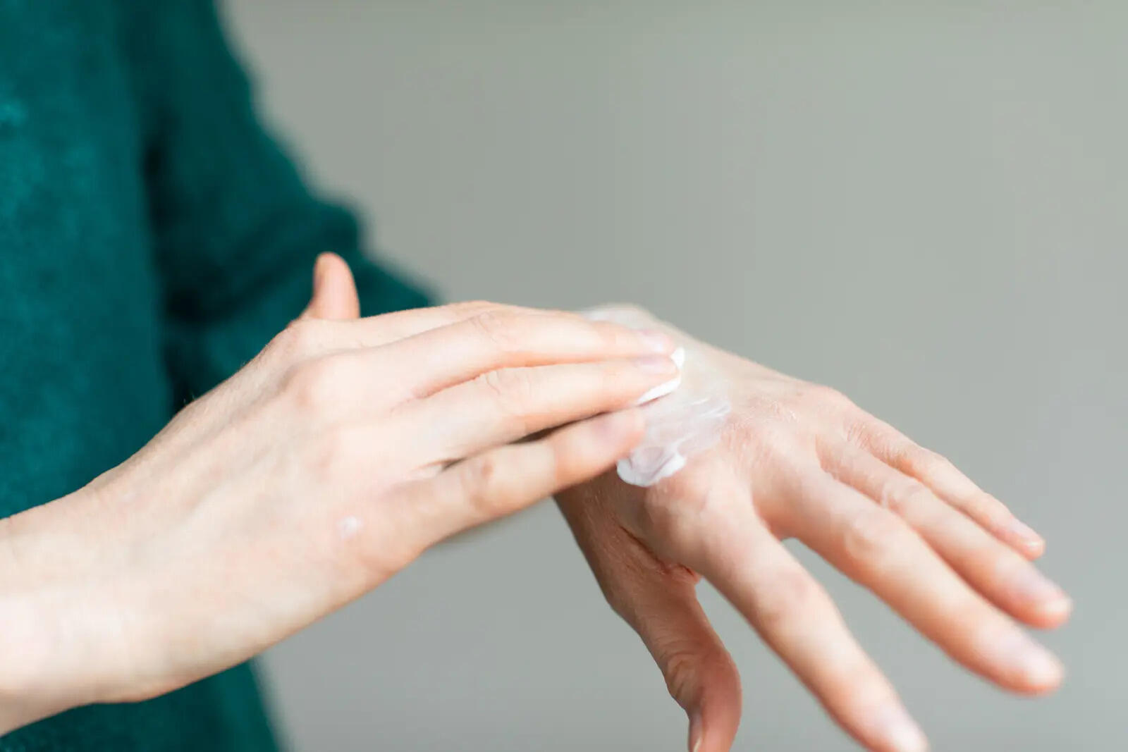 Why Applying Hand Cream Might Be the Most Underrated Stress Reliever​