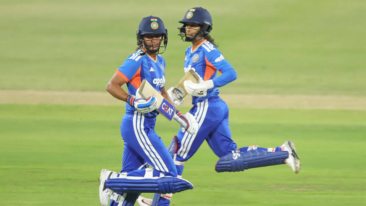 IND W vs SA W Live: Shreyanka Patil strikes early as India defend 157 vs South Africa