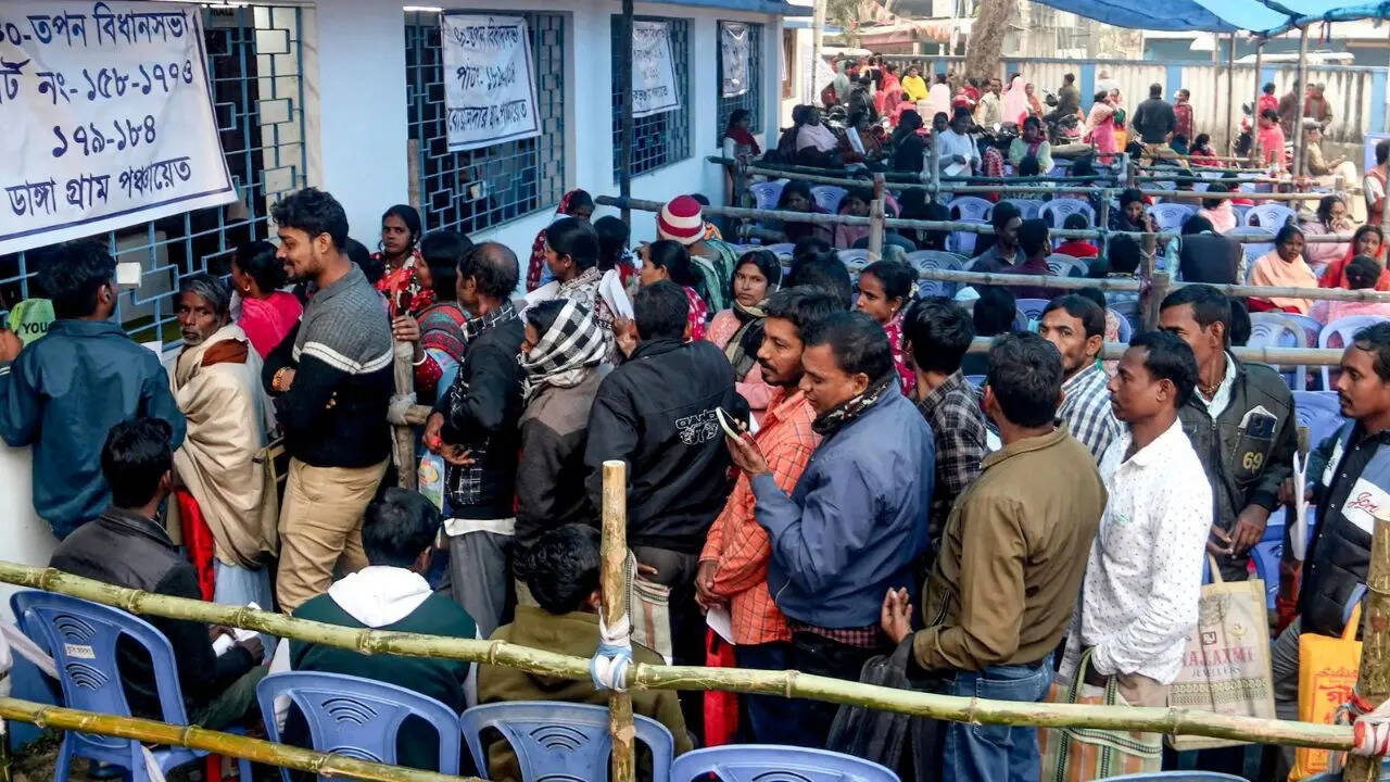 72 hours before Supreme Court deadline, no additions made to West Bengal electoral rolls