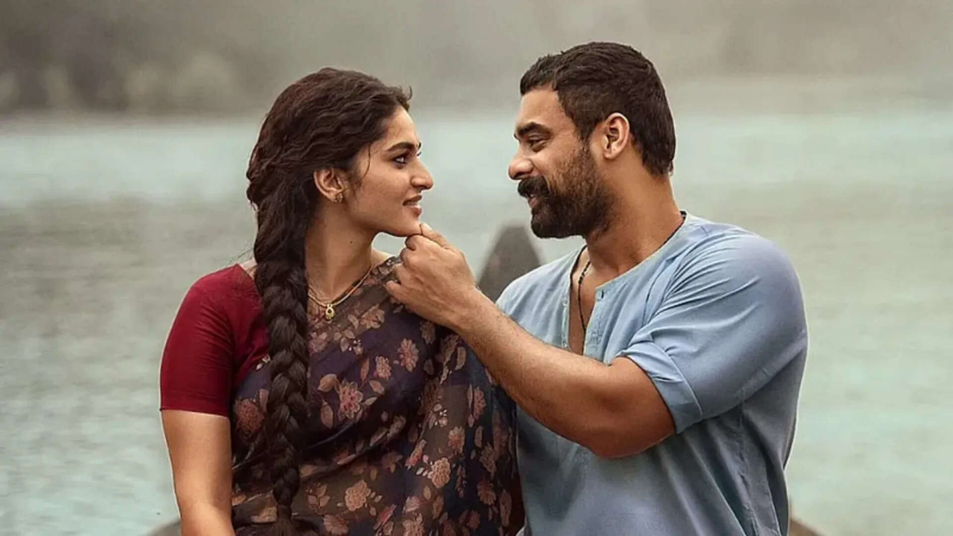 'Pallichattambi' BO day 3: Tovino film mints Rs 5.91 crores