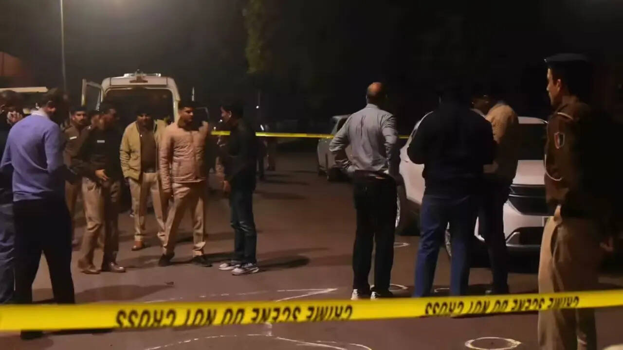 American Express executive found dead in Gurgaon; wife finds body inside flat