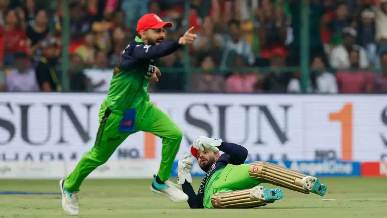 RCB vs DC Live, IPL: Axar Patel takes command as Delhi Capitals push forward in chase