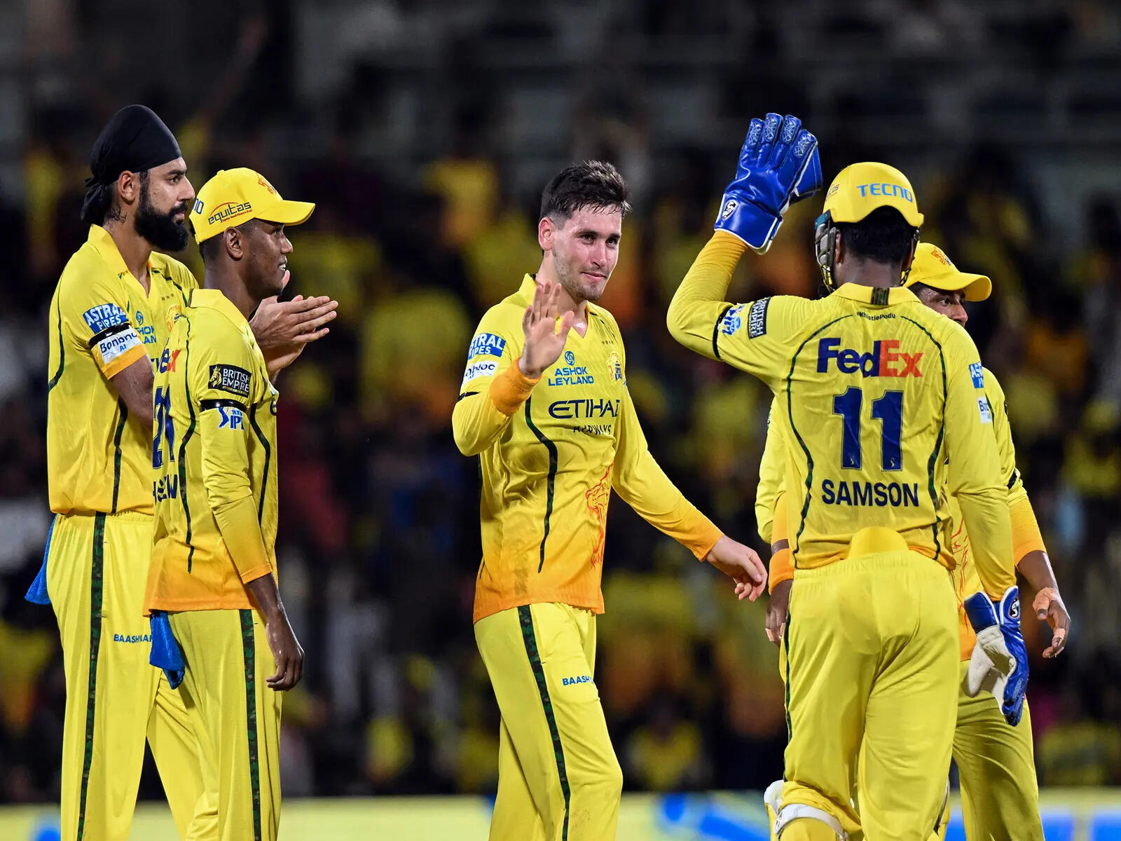 IPL 2026 Live: Travis Head and Ishan Kishan fall back-to-back as CSK mount comeback