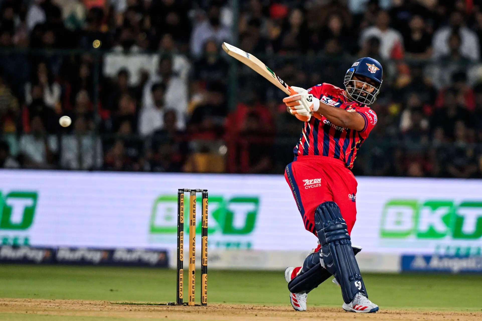 IPL Live: Yuzvendra Chahal strikes, Mitchell Marsh falls