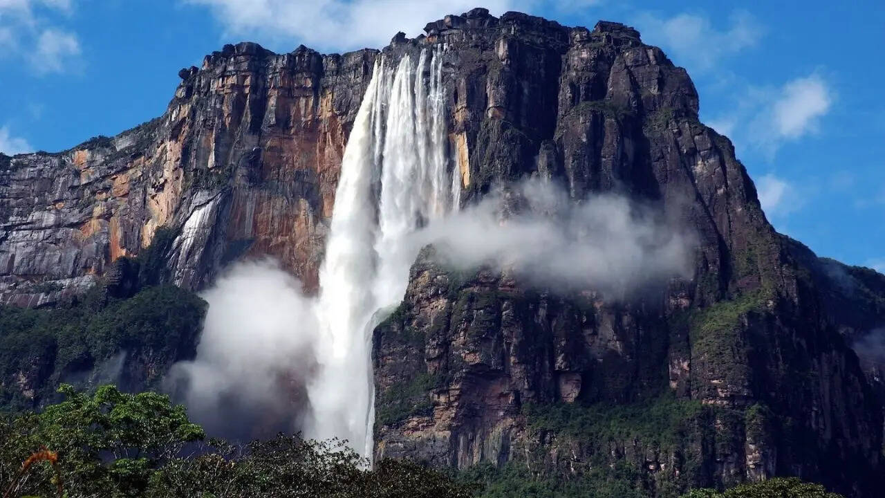 10 tallest waterfalls in the world: From Angel Falls in Venezeula to Olo’Upena Falls in the US