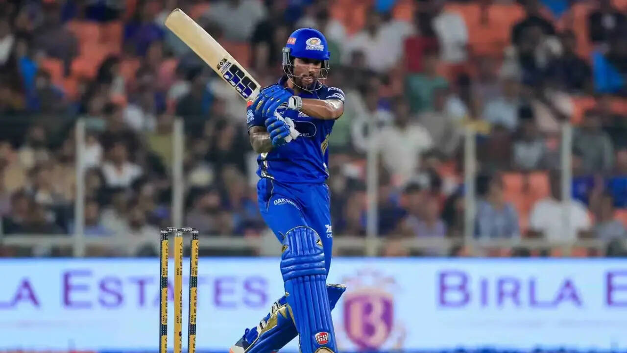 MI vs GT Live, IPL: Tilak Varma goes bang bang as Mumbai Indians lift tempo for strong finish