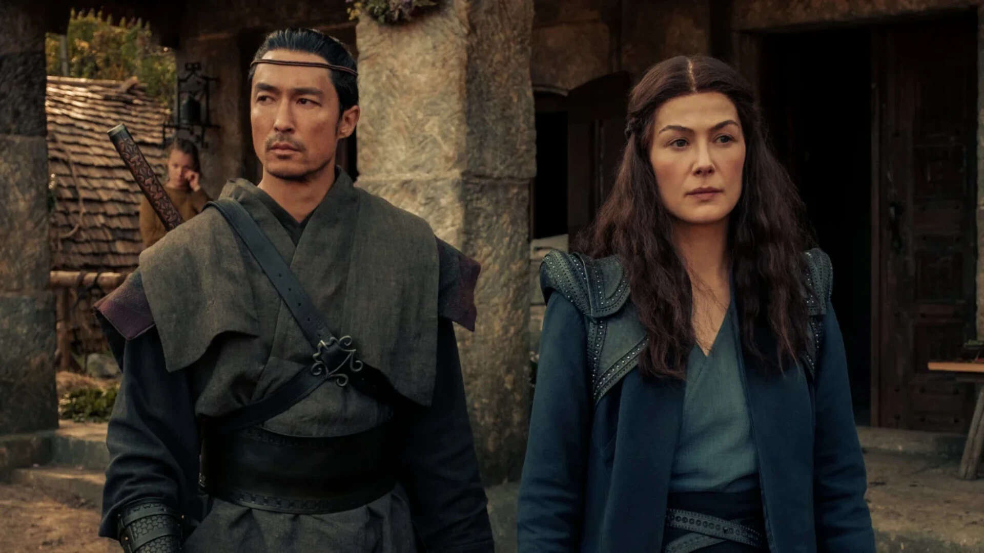 the-wheel-of-time-tv-series-rosamund-pike