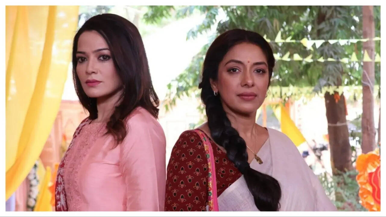 Samikssha with Rupali Ganguly on the sets of Anupamaa