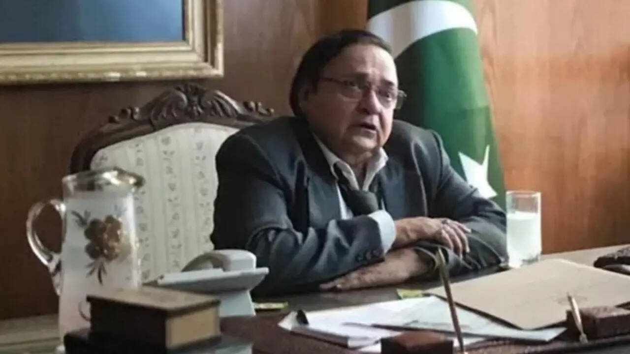 Rakesh Bedi refused to work with Aditya Dhar as he was a new director during 'Uri', his daughter convinced him