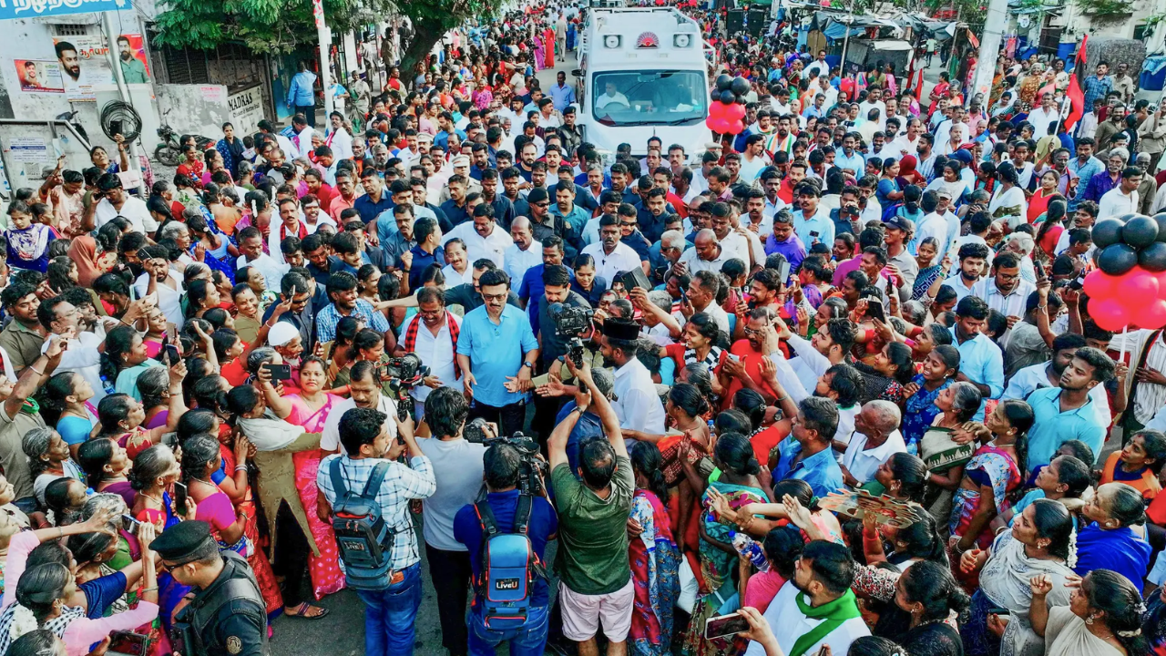 Tamil Nadu polls: Paid holiday announced for voters living in Kerala on polling day