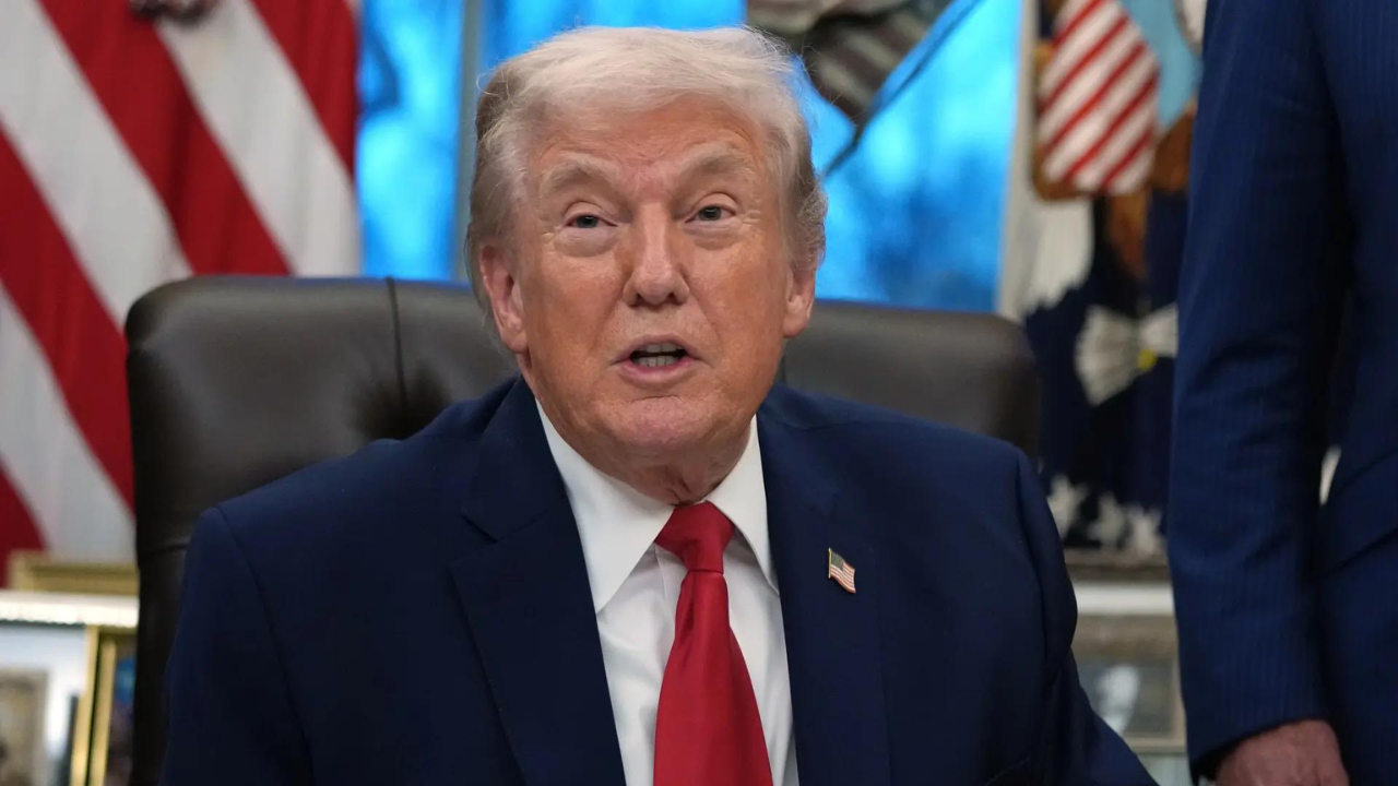 'Iran's government seriously fractured': Trump delays Tehran attack; cites Pak request