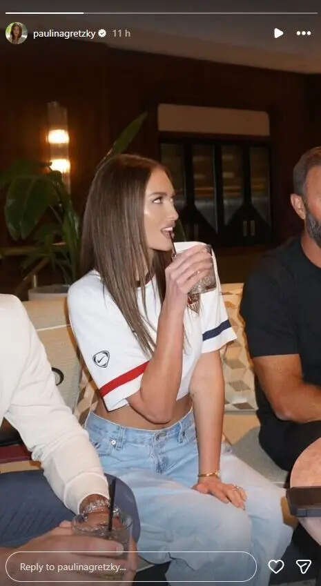 NHL-NHL legend Wayne Gretzky's daughter Paulina Gretzky wife of Dustin Johnson shares Instagram story showing relaxed evening with friends spotted in casual attire