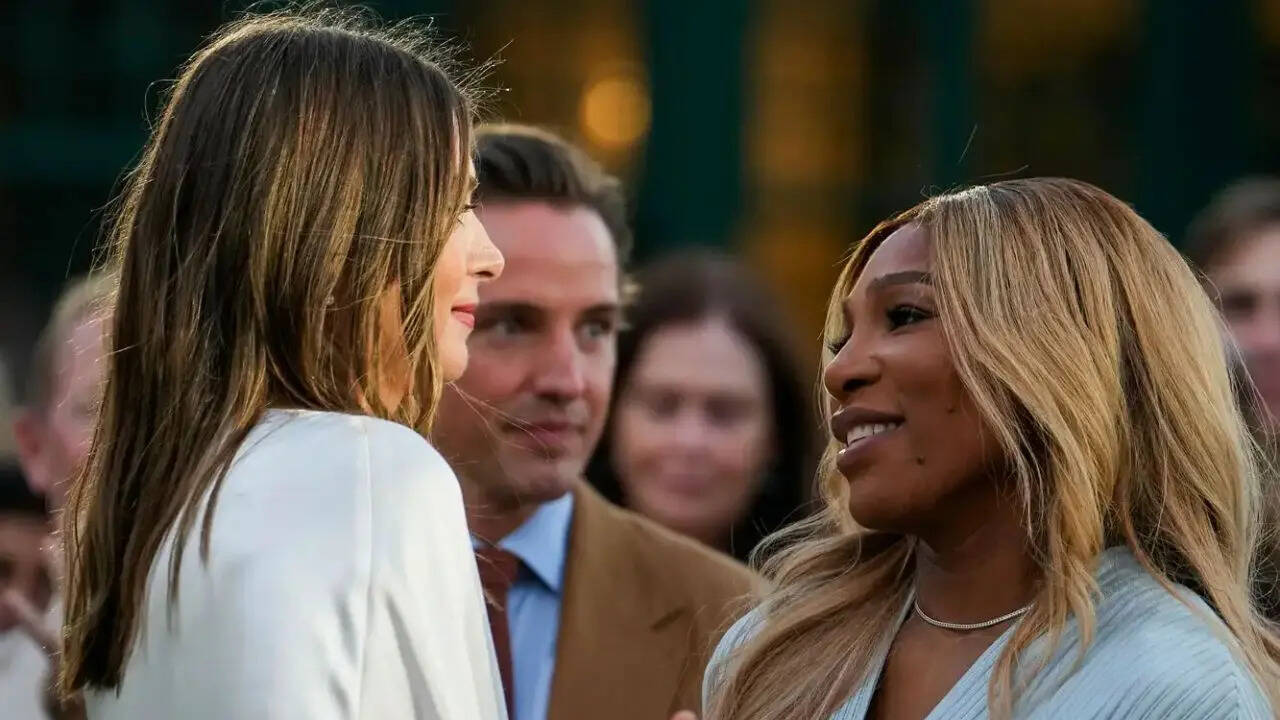 Maria Sharapova and Serena Williams