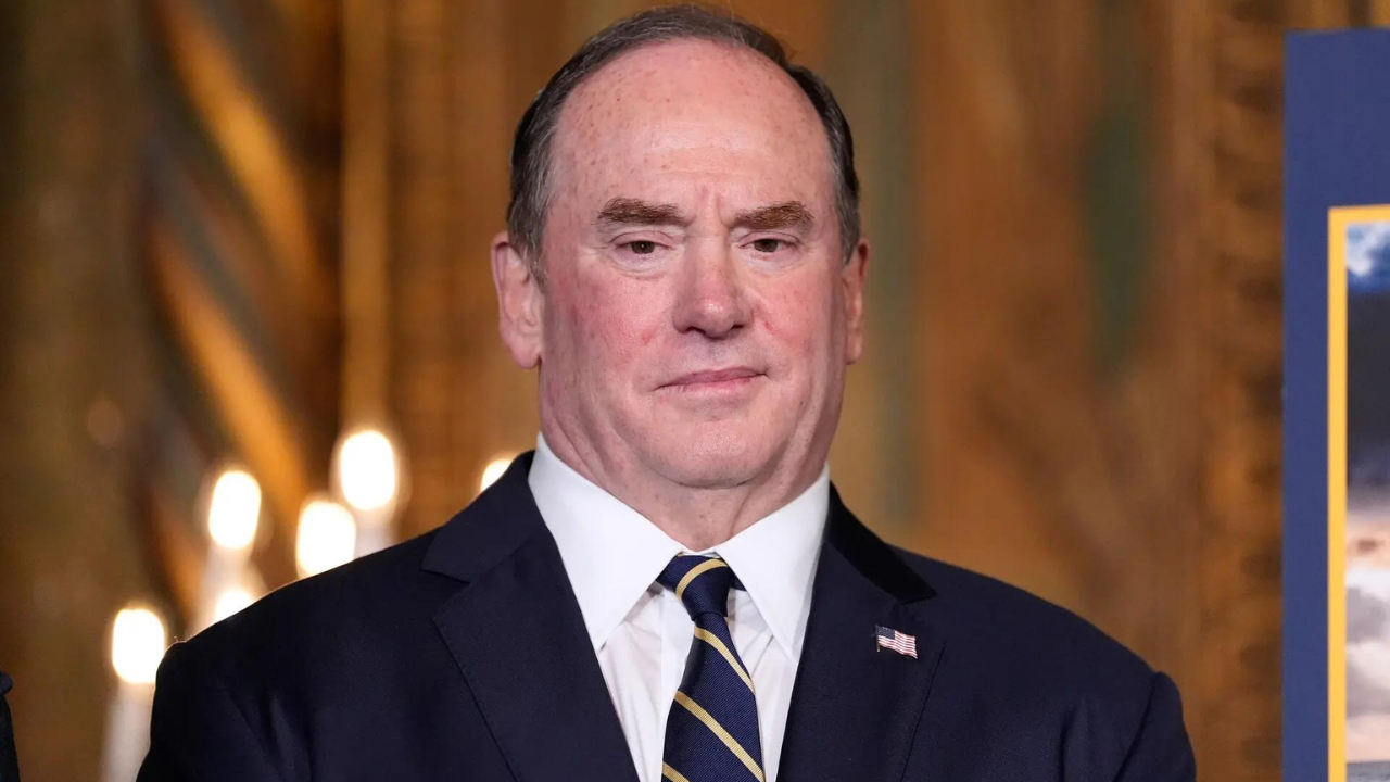 Trump Fires Navy Secretary John Phelan Amid Hormuz Crisis