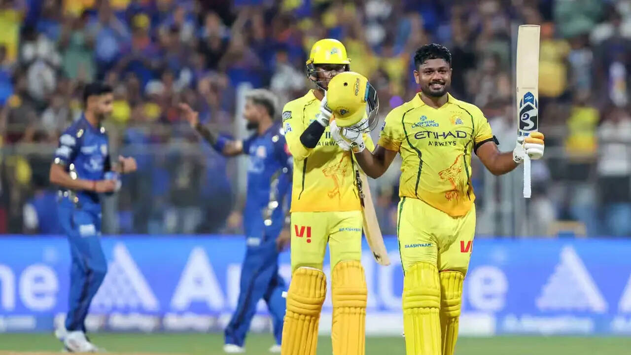 CSK vs MI, IPL Live: Akeal Hosein strikes, Danish Malewar falls