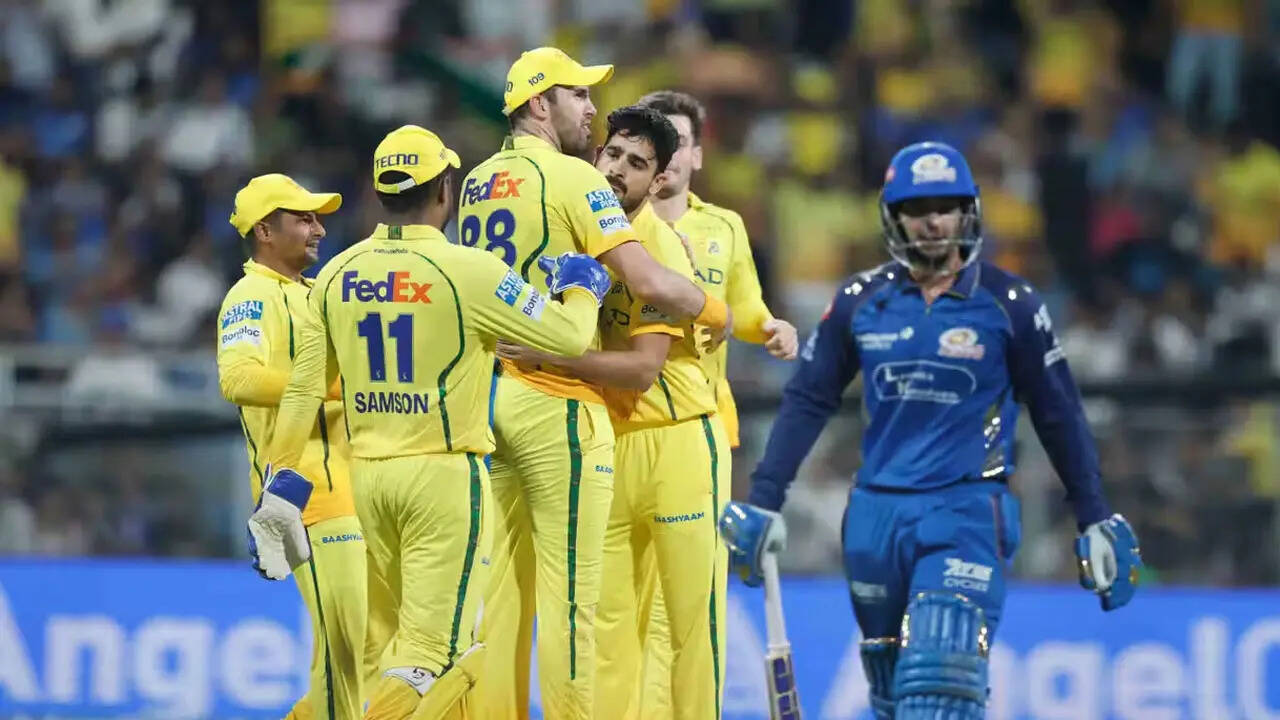 IPL Live: Akeal, Mukesh dent MI's run chase vs CSK