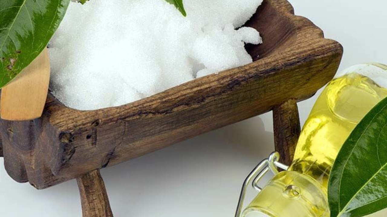 How to Make Camphor Hair Oil at Home