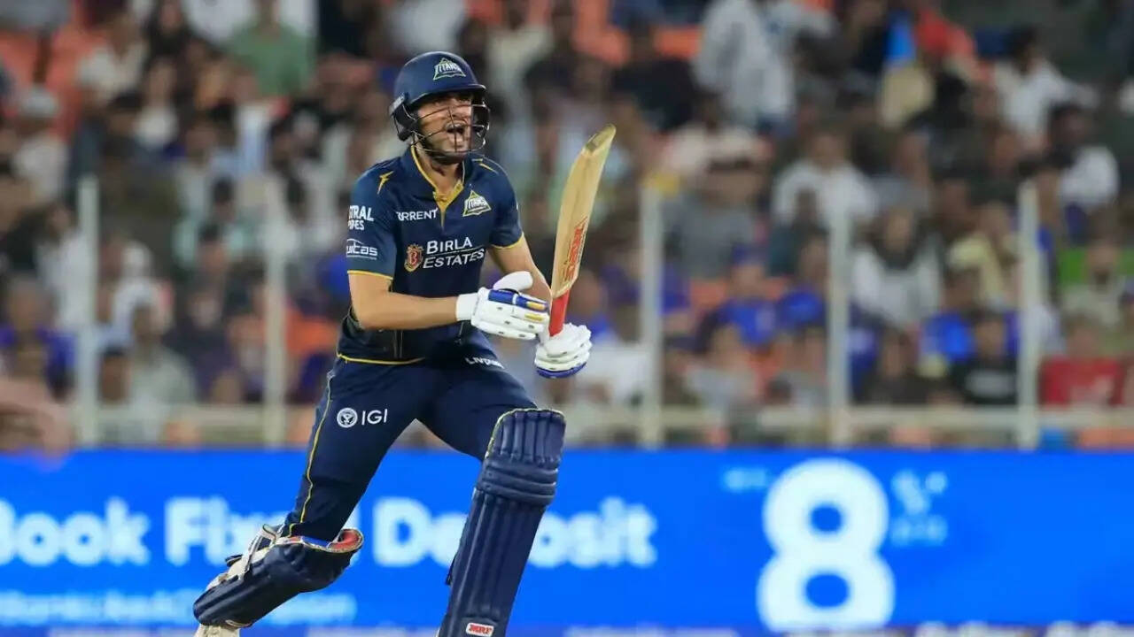 RCB vs GT Live, IPL: No Phil Salt for RCB as Patidar wins toss, opts to field first vs GT