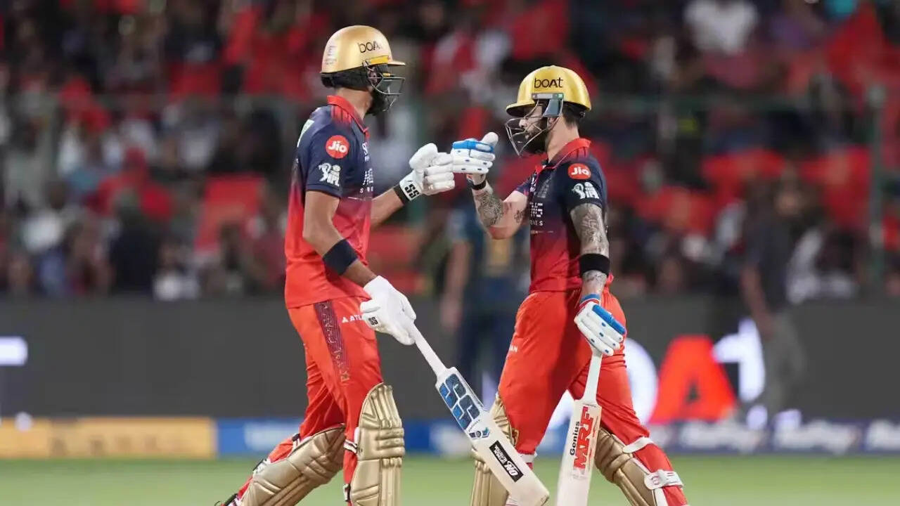 RCB vs GT Live, IPL: Four quick wickets pull GT back after Virat Kohli, Padikkal fifties