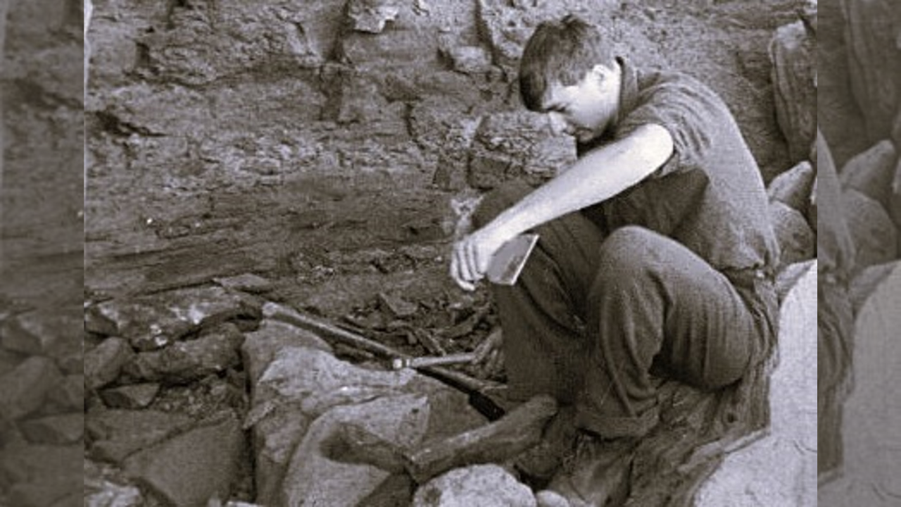 Dr Cliff Mallett doing field work at the Twelve Apostles during his PhD at the University of Melbournein 1967 (image credit: Cliff Mallett)