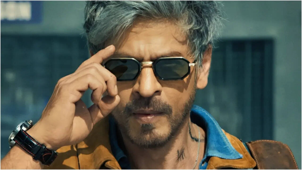 King: SRK and Siddharth jet off to South Africa for climax shoot