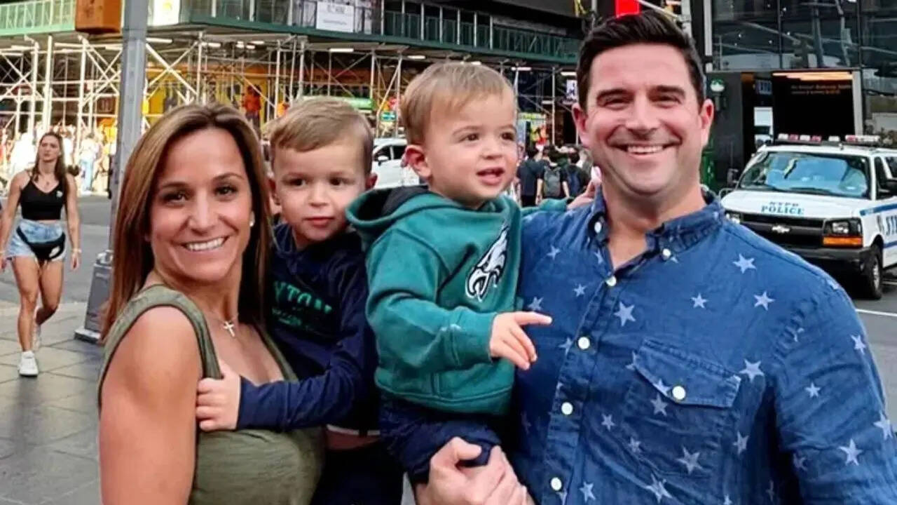 Dianna Russini and Kevin Goldschmidt with their 2 kids