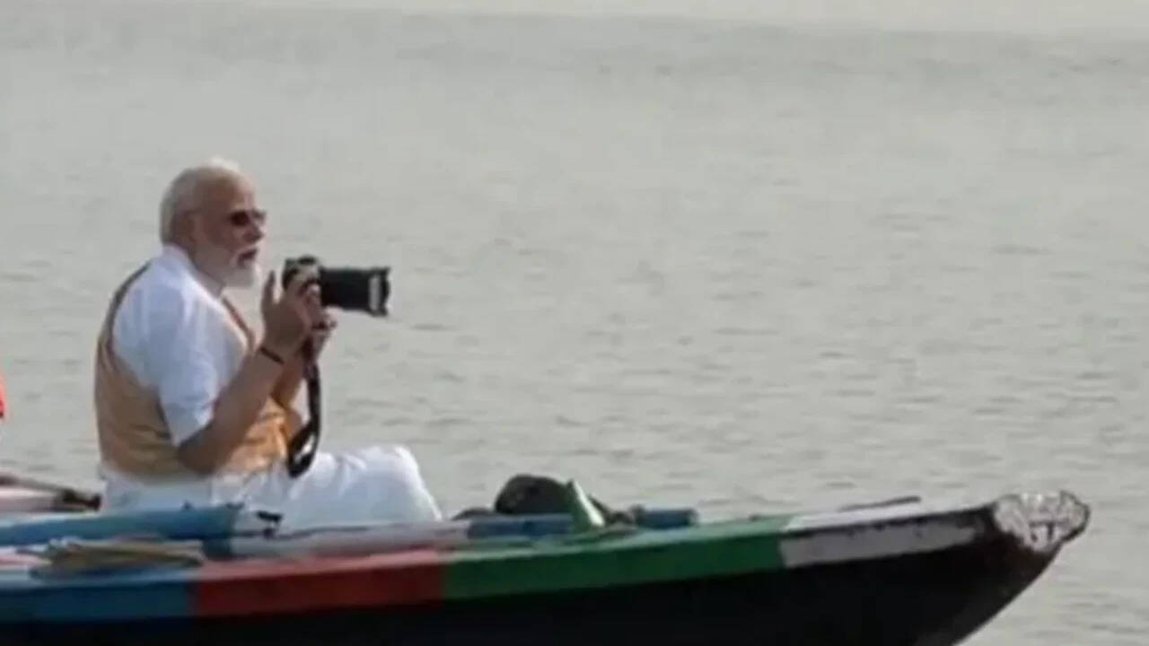 On a boat ride, PM Modi says Ganga flows ‘through the soul of Bengal’