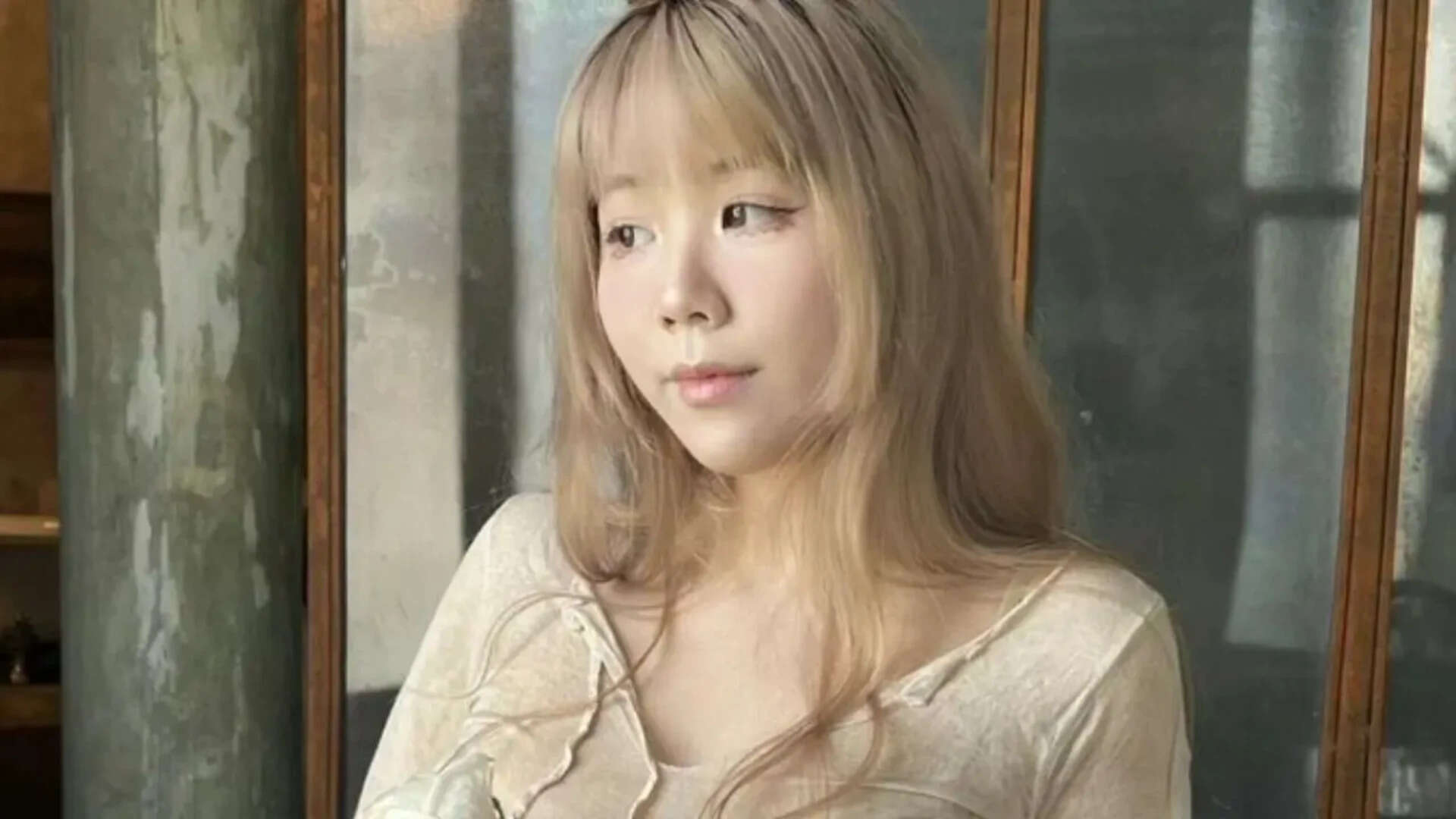 Teen extradited from Dubai over murder of woman found dead at London home