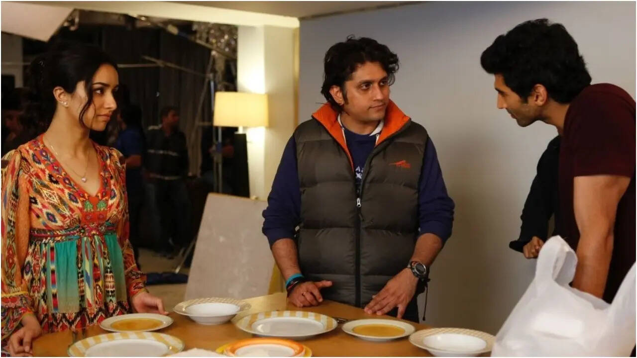 Mohit celebrates as Shraddha and Aditya film Aashiqui 2 clocks 13 years