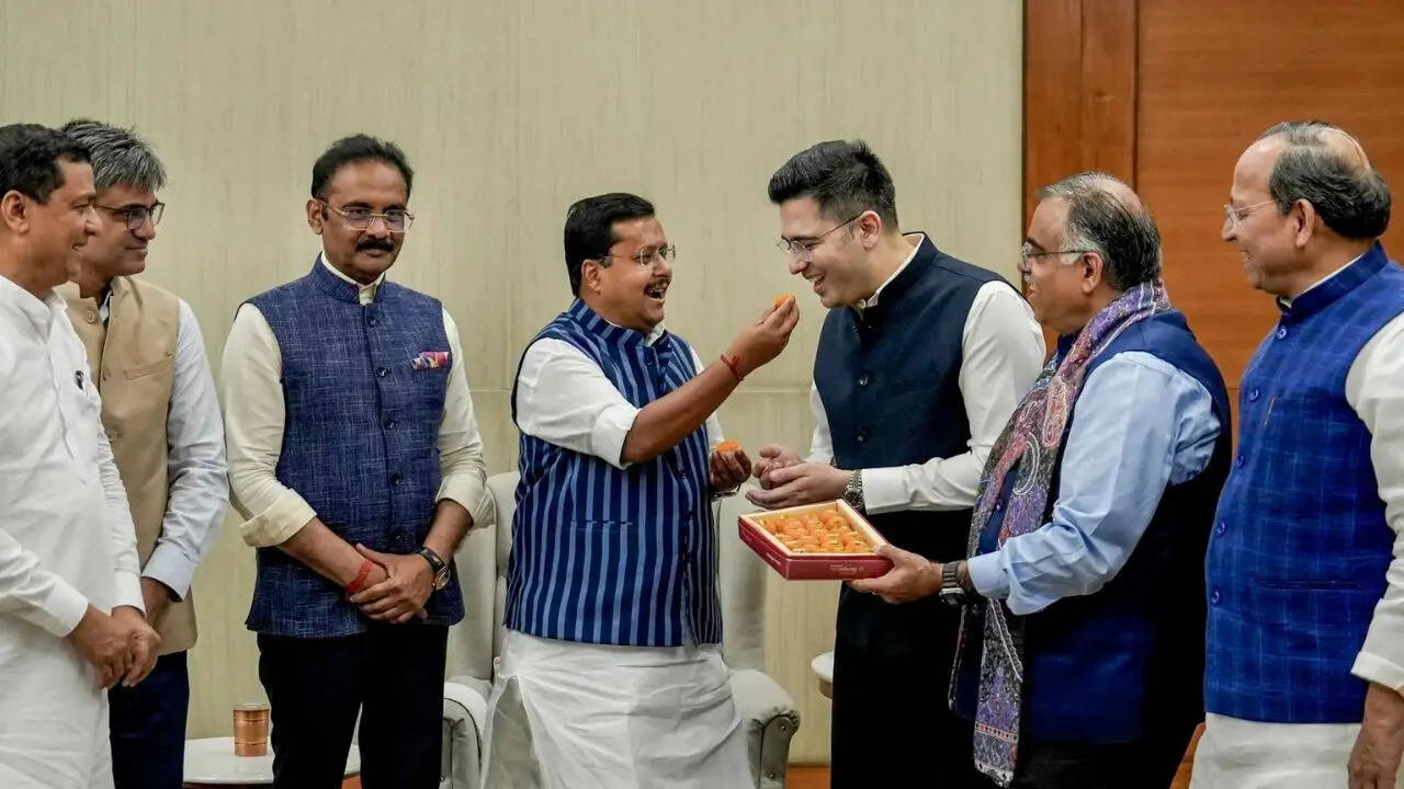 7 ex-AAP MPs formally join BJP; NDA strength in RS rises to 148, Kejriwal's party down to 3