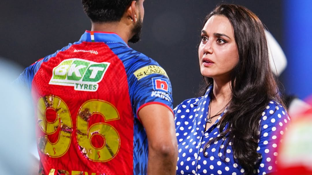 Preity Zinta’s Polka Dot Look at PBKS vs Delhi Capitals