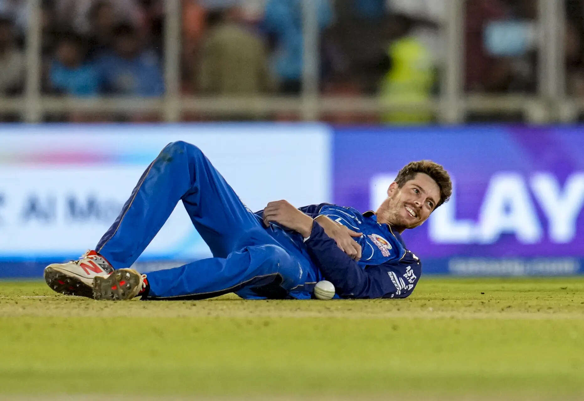 Big blow for MI! Santner ruled out mid-season; Mumbai rope in Maharaj